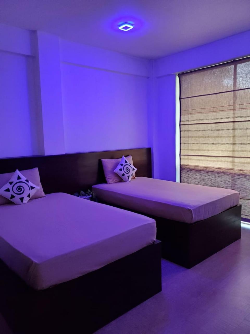 Royal Restaurant Hotel Warakapola Luaran gambar
